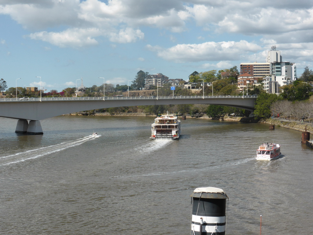 Boats and the Pacific Motorway over the Brisbane River, viewed from the Goodwill Bridge