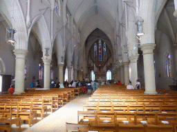 Apse, nave, altar and organ of the Cathedral of St. Stephen