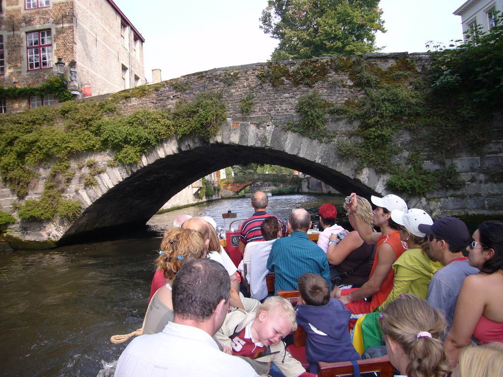 Our tour boat on the Groenerei canal and the Meebrug bridge