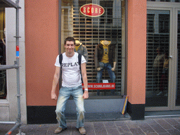 Tim in front of the Score Jeans store at the Steenstraat street