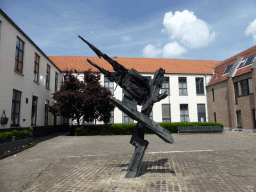 Piece of art at a square next to the Oude Gentweg street