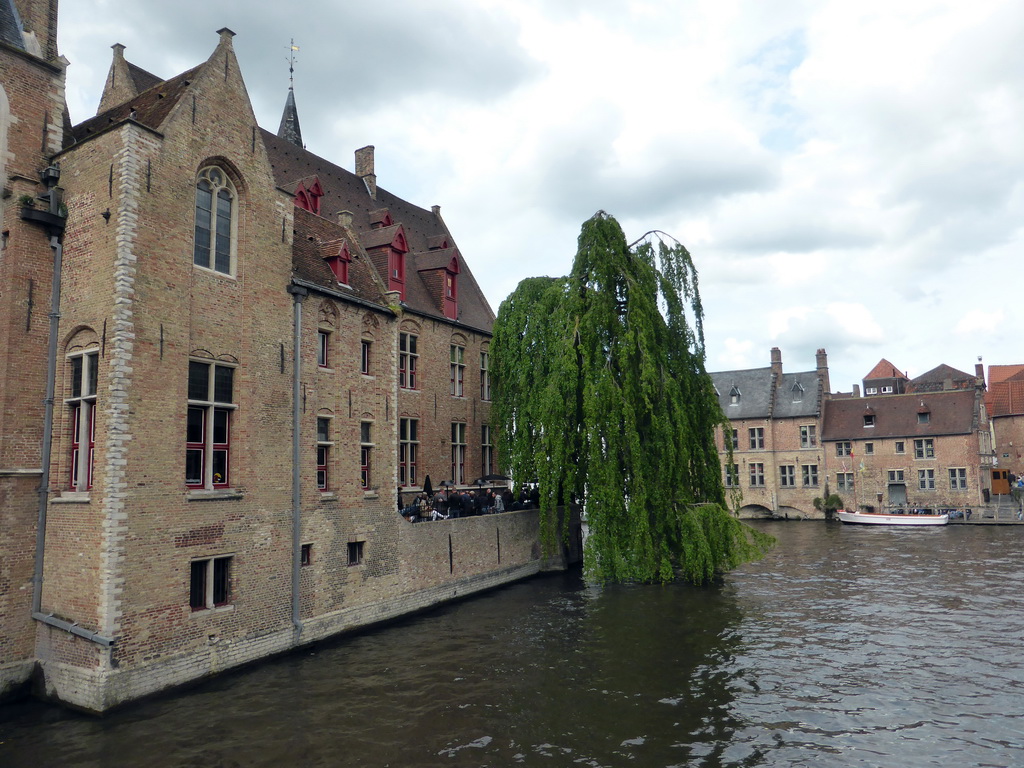 Buildings at the northeast side of the Dijver canal, viewed from the Nepomucenusbrug bridge