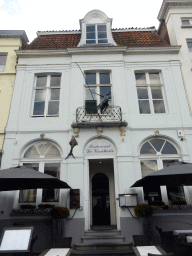 Front of the Visscherie restaurant at the Vismarkt square