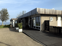 Front of the Paviljoen Meerzicht restaurant at the Strandweg road