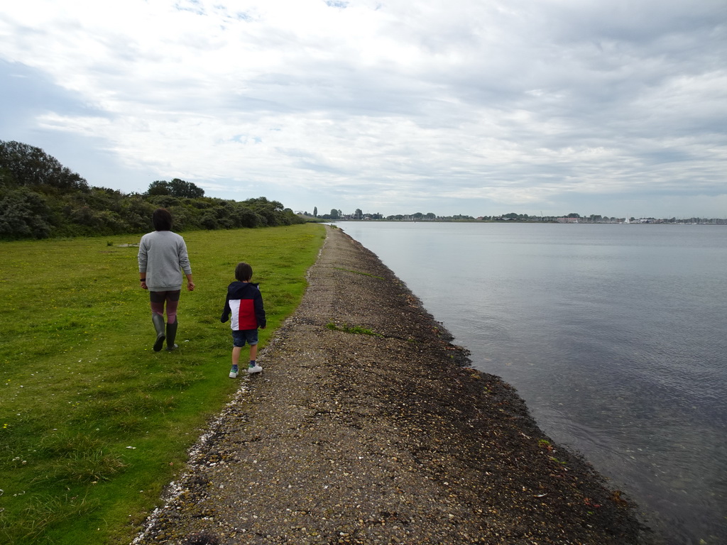 Miaomiao and Max at the northwest side of the Grevelingendam