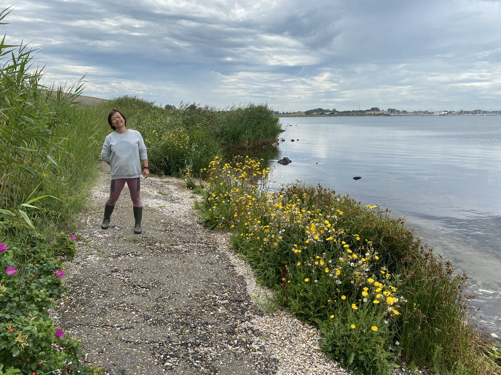 Miaomiao at the northwest side of the Grevelingendam