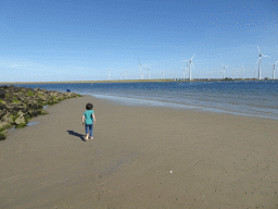 Miaomiao and Max at the beach at the southeast side of the Grevelingendam