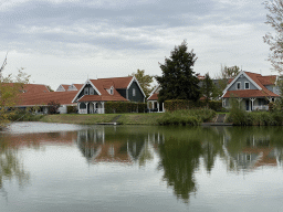 Lake and holiday homes at Holiday Park AquaDelta