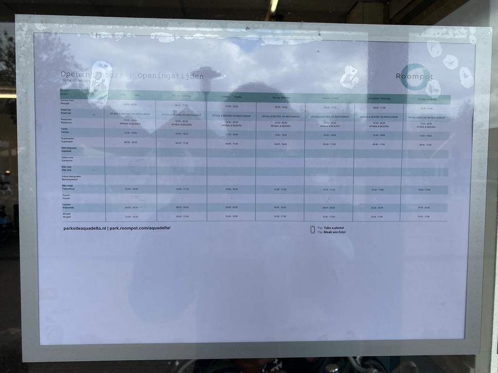 Overview of the opening hours at the central square of Holiday Park AquaDelta