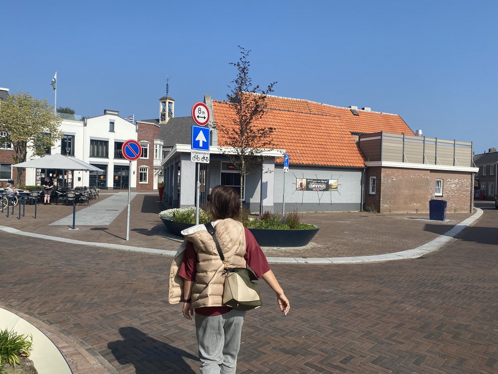 The Johnny`s Taria restaurant and the Hervormd Bruinisse church, viewed from the Korte Ring street