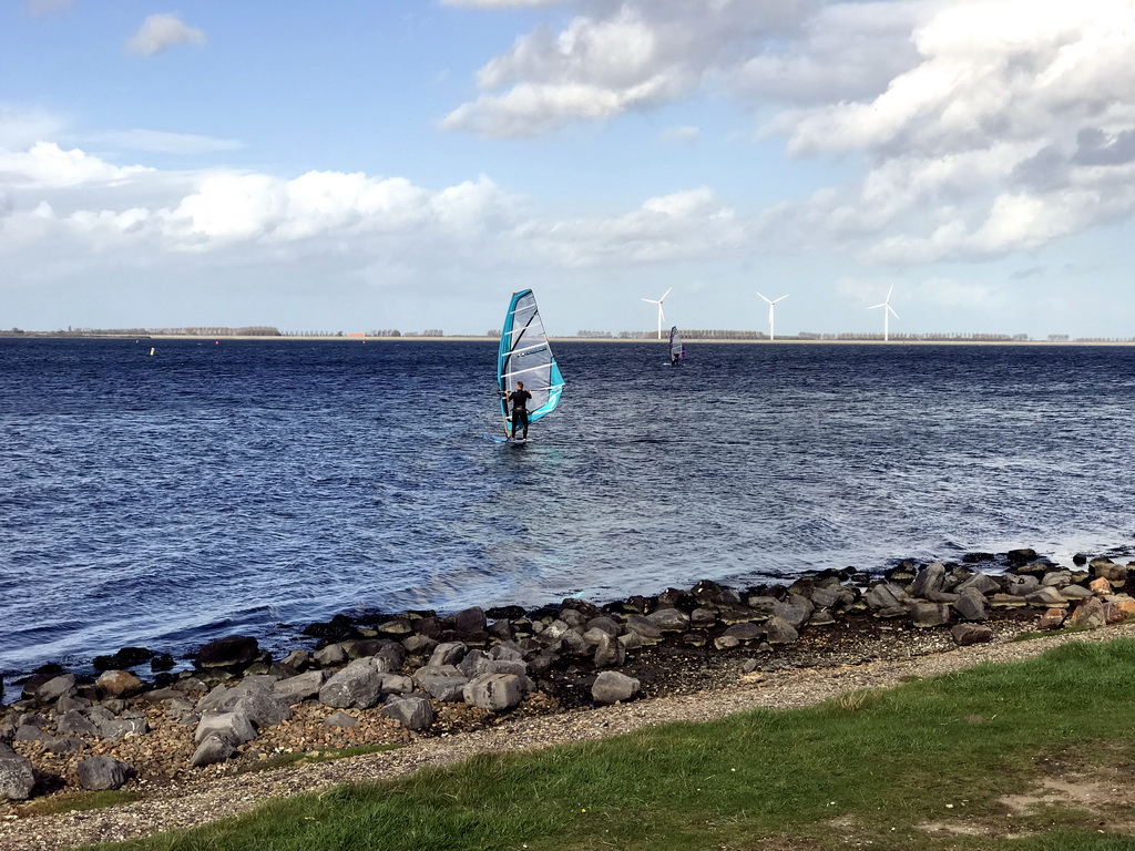 Surfers at the northwest side of the Grevelingendam