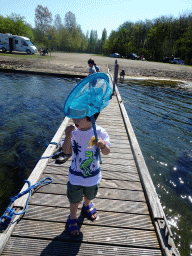 Max and friends catching crabs on a pier at the northwest side of the Grevelingendam