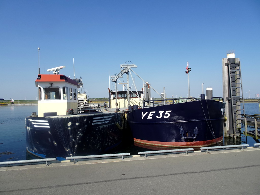 Boats at the harbour of Bruinisse, viewed from the Havenkade street