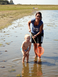 Our friends catching crabs at the north side of the Grevelingendam