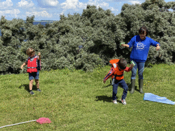 Miaomiao, Max and his friend kiting at the northwest side of the Grevelingendam