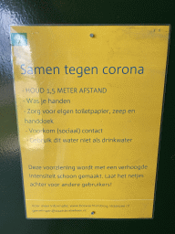 Sign about the COVID-19 rules at the sanitary facility at the northwest side of the Grevelingendam