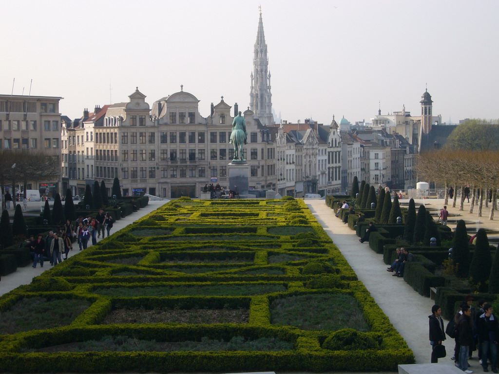 The Mont des Arts hill with the equestrian statue of King Albert I and the tower of the City Hall