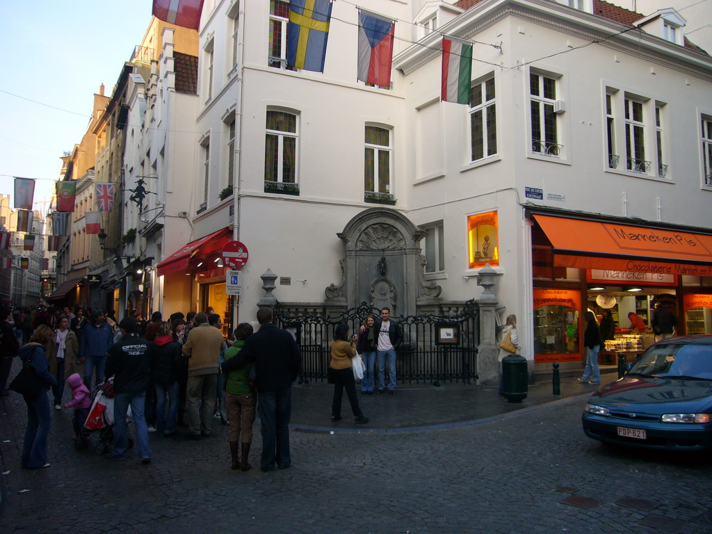 Fountain `Manneken Pis` at the crossing of the Rue de l`Étuve street and the Rue du Chêne street