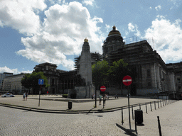 The Place Poelaert square with the Infantry Memorial and the Palais de Justice de Bruxelles