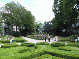 The Place du Petit Sablon square with the Fontaine Egmont et de Hornes fountain