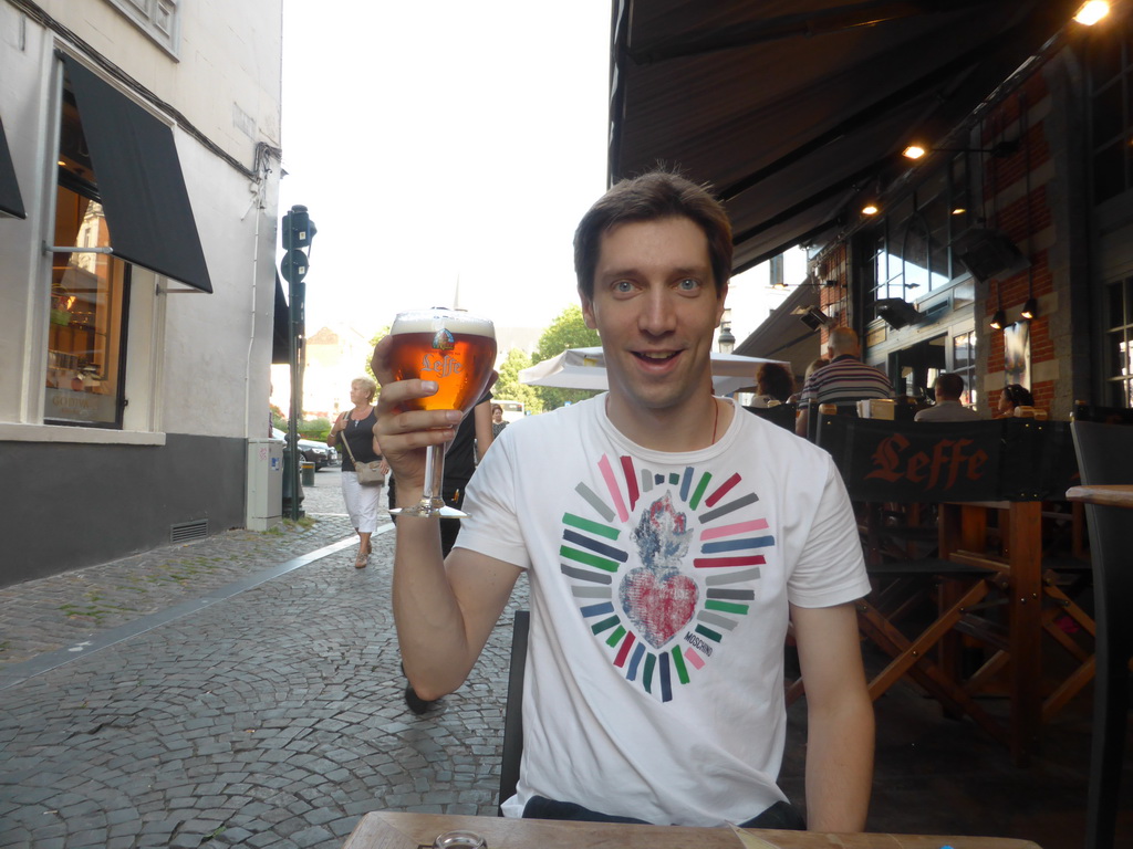 Tim with a Leffe Royale beer at the Café Leffe at the Place du Grand Sablon square