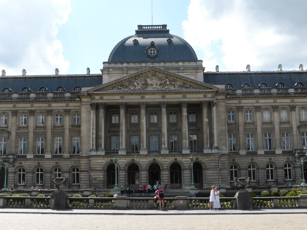 Front of the Royal Palace of Brussels at the Place des Palais square