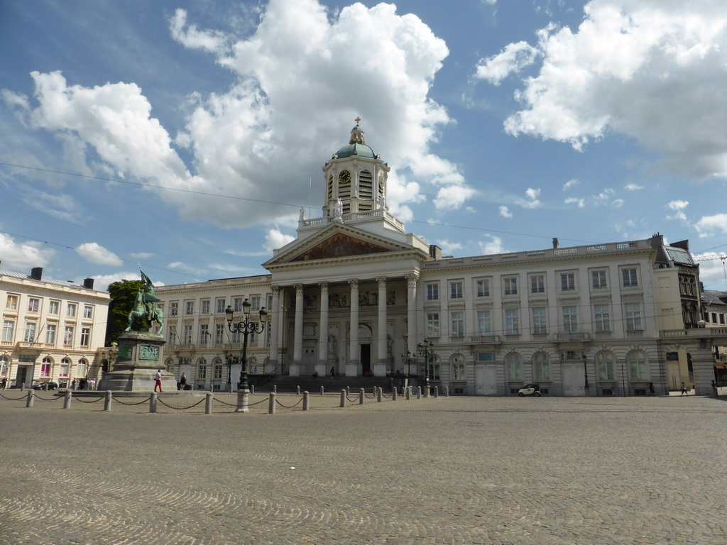 The Place Royale square with the equestrian statue of Godfrey of Bouillon and the Église Saint-Jacques-sur-Coudenberg church