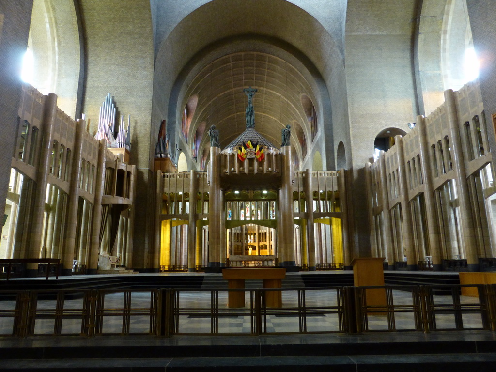 Altar at the Basilique du Sacré-Coeur de Bruxelles church