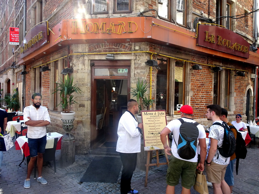 Front of the Le Bourgeois restaurant at the Rue des Bouchers street