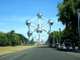 The Boulevard du Centenaire, the Place Louis Steens square and the southeast side of the Atomium, viewed from the car