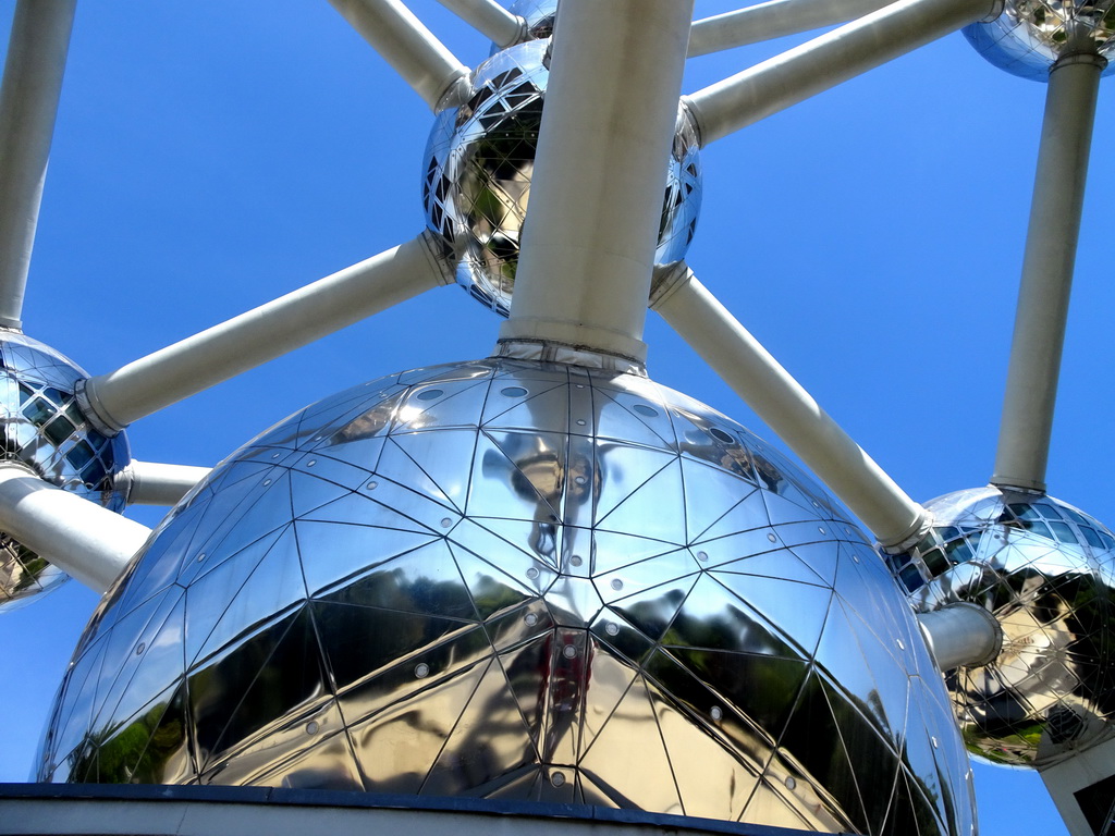 Spheres of the Atomium, viewed from just below