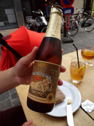 Lindemans Pecheresse beer at the terrace of the Fin de Siècle restaurant