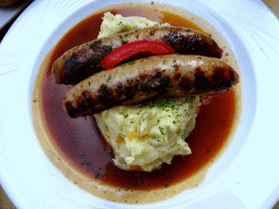 Dinner at the terrace of the Fin de Siècle restaurant