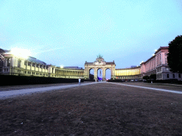 Front of the Arcade du Cinquantenaire arch at the Cinquantenaire Park, by night