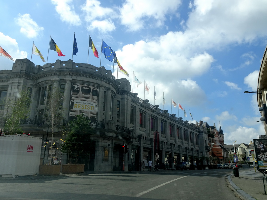 Buildings at the Rue Ravenstein street, viewed from the car