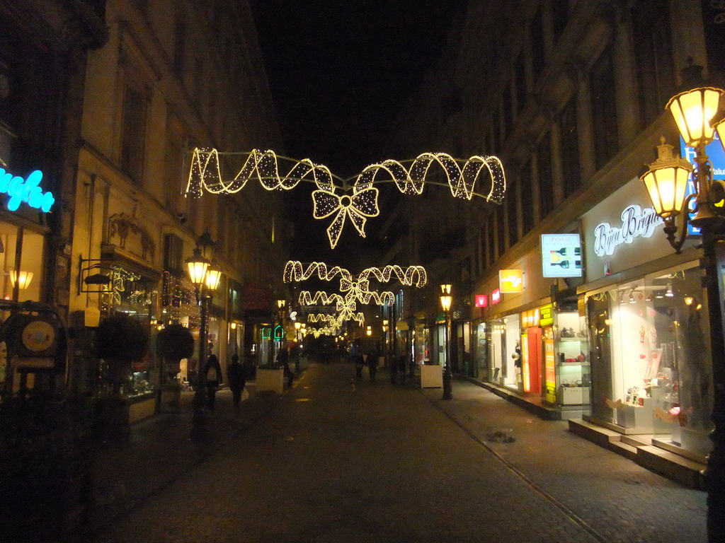 Vaci Utca street, by night