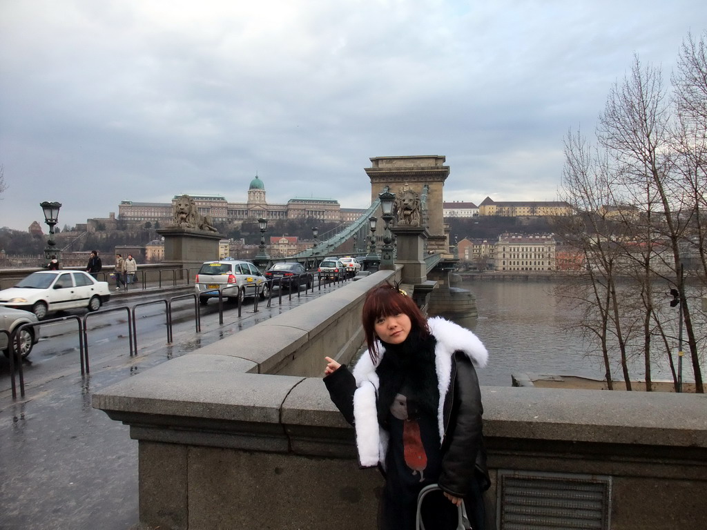 Miaomiao at the Széchenyi Chain Bridge over the Danube river and the Buda Castle