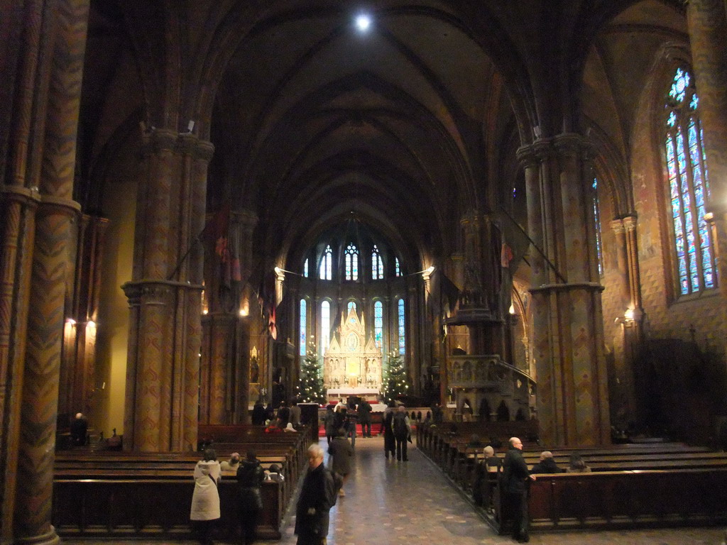 Nave, Altar and Apse of the Matthias Church