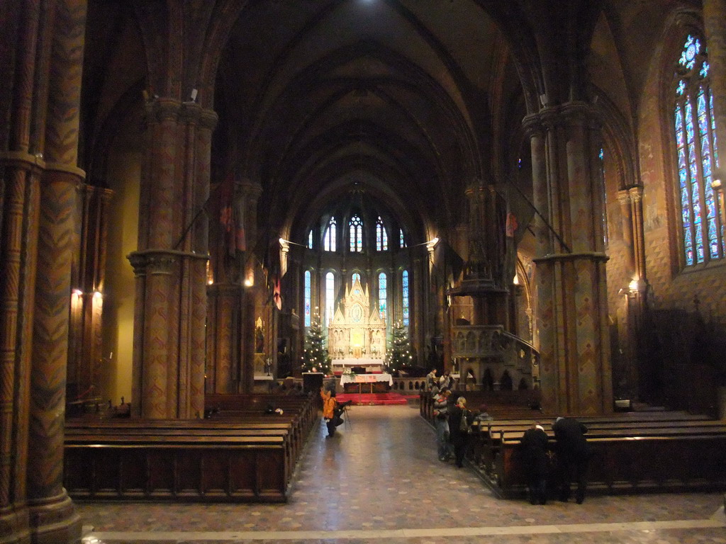Nave, Altar and Apse of the Matthias Church