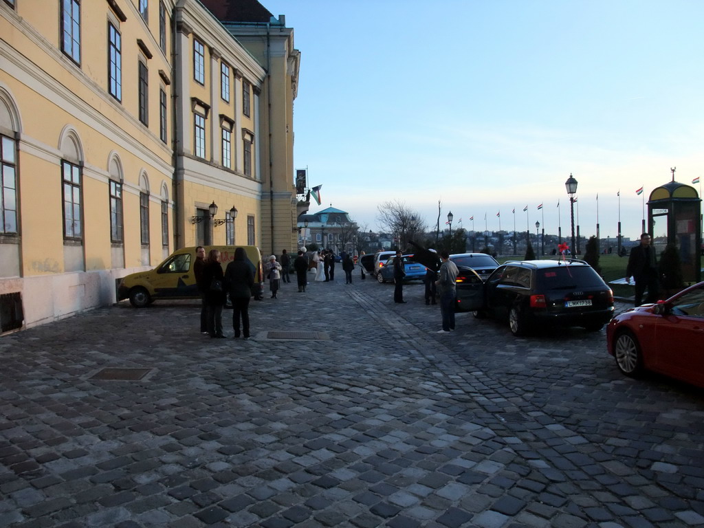 Wedding at the entrance road of Buda Castle