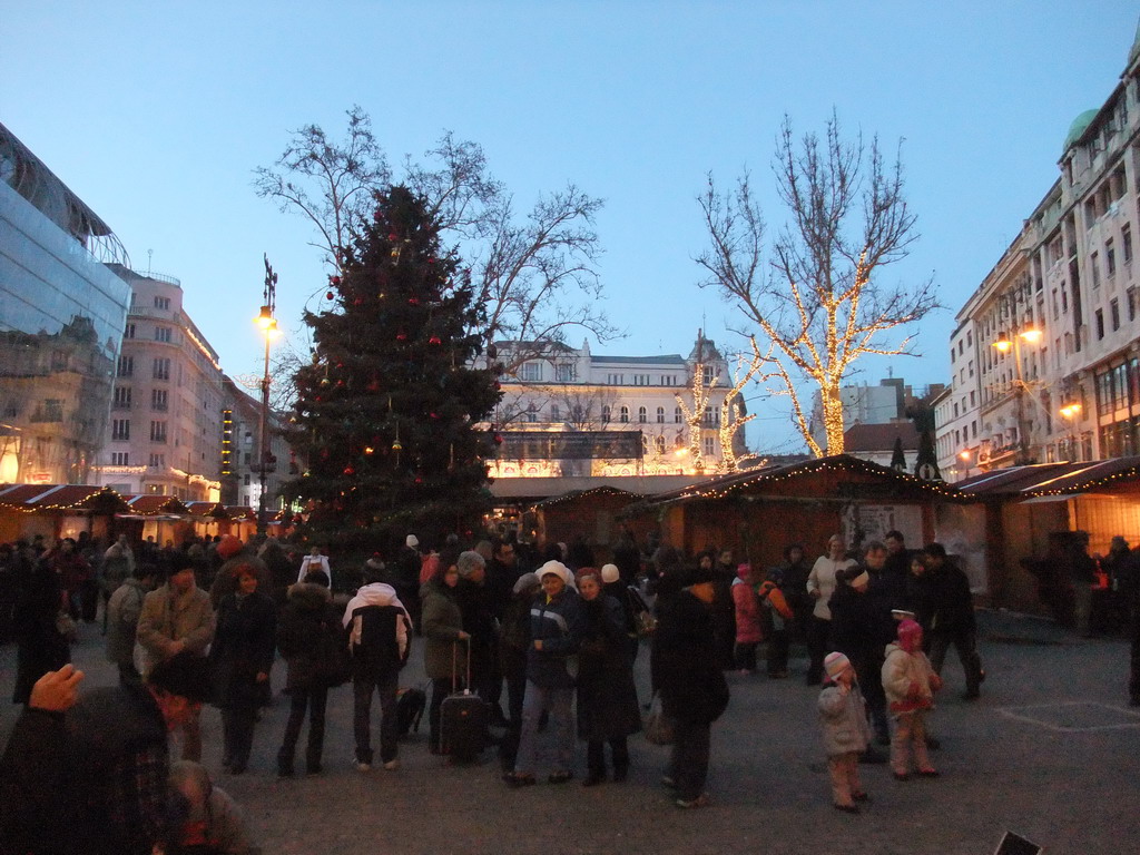 Christmas market at Vörösmarty Tér square