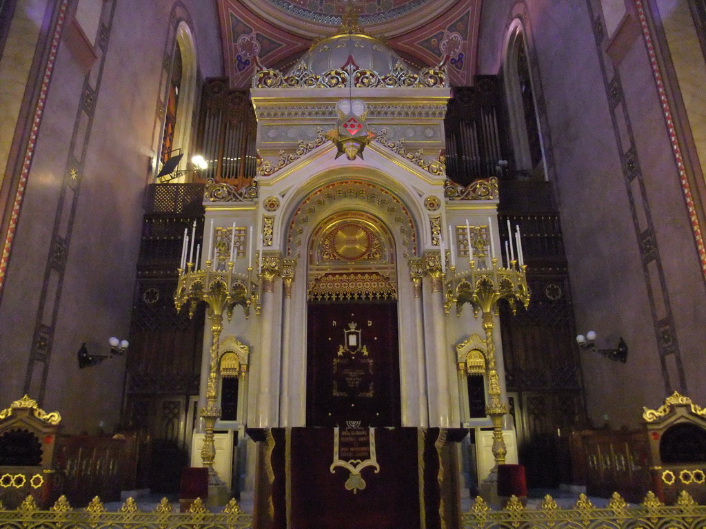 Altar of the Dohány Street Synagogue