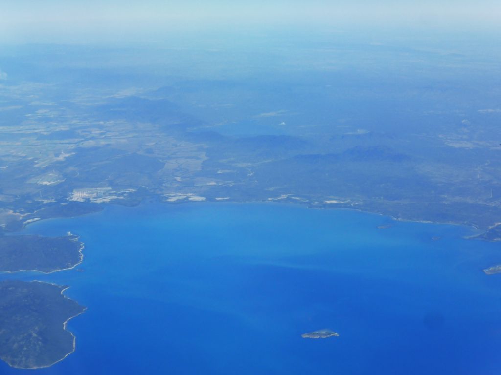 Gloucester Island, Middle Island and Longford Creek, viewed from the airplane from Brisbane