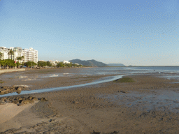 The northwest side of Trinity Bay during ebb, viewed from the Cairns Esplanade