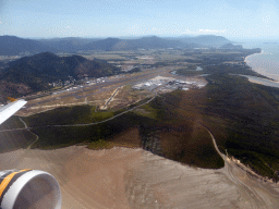 Cairns Airport, Lumley Hill and Barron River, viewed from the airplane to Sydney
