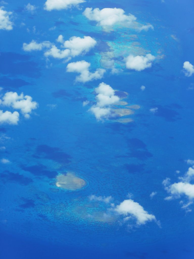 The southwest part of the Otter Reef of the Great Barrier Reef, viewed from the airplane to Sydney