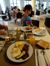 Max having breakfast at the Buffet Restaurant Kitchen Market at the Prinsotel Alba Hotel Apartamentos
