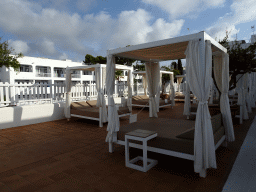 Canopy beds at the upper floor at the Prinsotel Alba Hotel Apartamentos