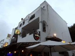 Front of the Toby Jug restaurant at the Carrer dels Ravells street