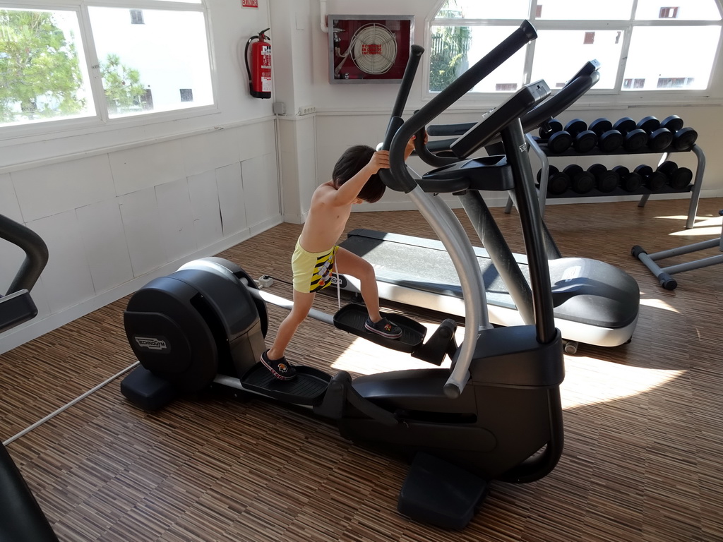 Max at the fitness room at the Prinsotel Alba Hotel Apartamentos